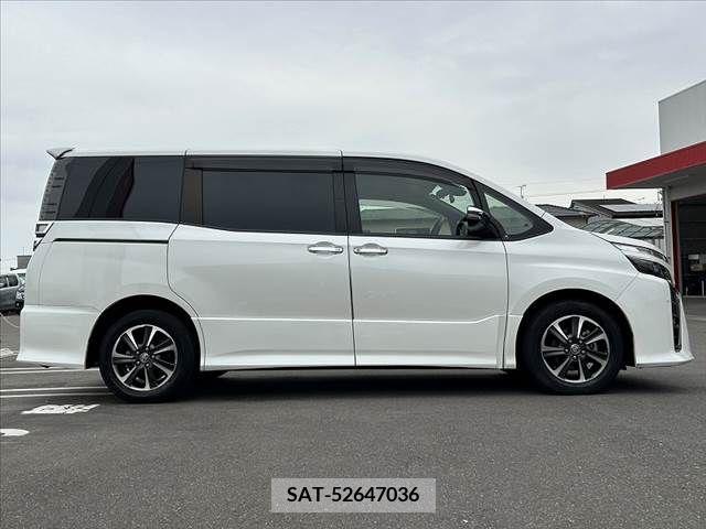 Toyota VOXY 2019-03 239640-11