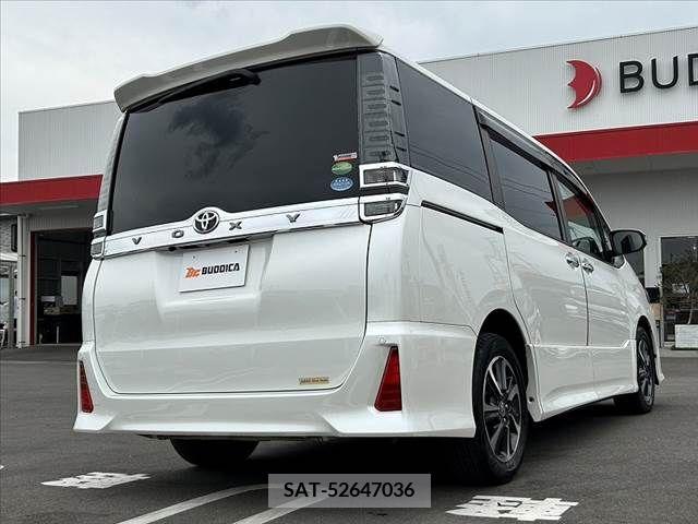 Toyota VOXY 2019-03 239640-14