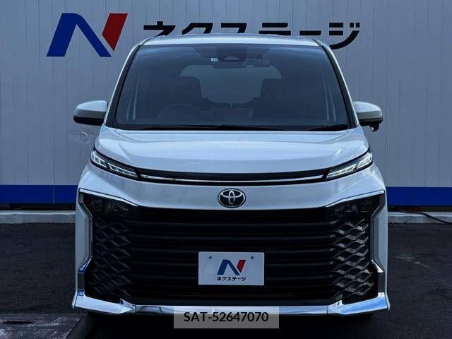 Toyota VOXY 2022-12 256149-15