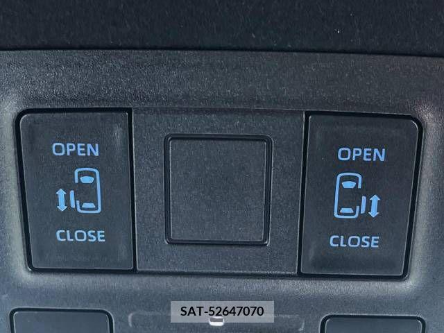 Toyota VOXY 2022-12 256149-6
