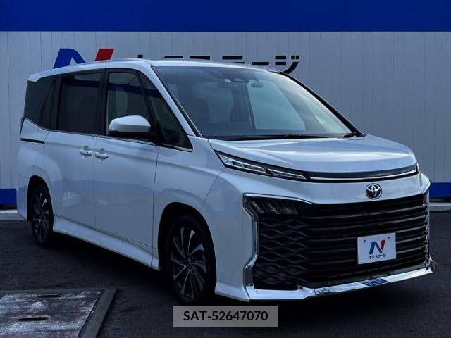 Toyota VOXY 2022-12 256149-17