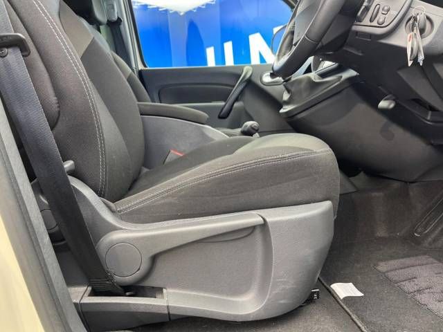 Renault KANGOO 2021-07 185385-6