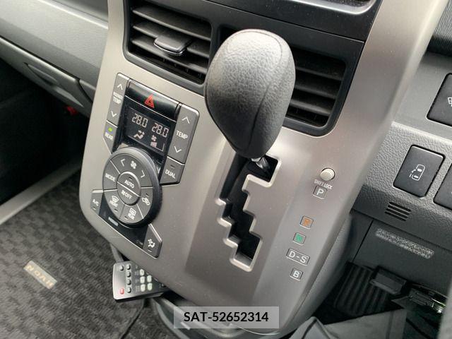 Toyota NOAH 2007-09 298106-19
