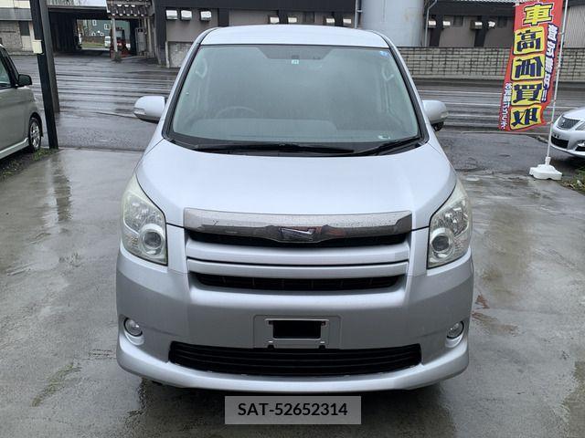 Toyota NOAH 2007-09 298106-1