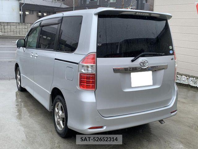 Toyota NOAH 2007-09 298106-7