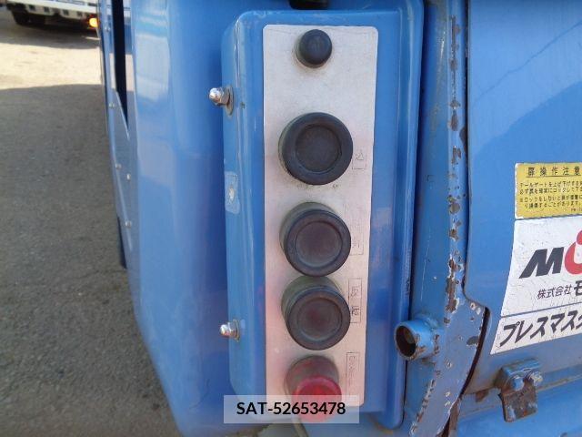 Hino DUTRO 2010-08 331098-17