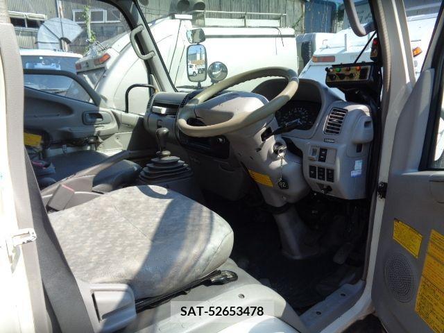 Hino DUTRO 2010-08 331098-18