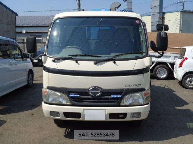 Hino DUTRO 2010-08 331098-1