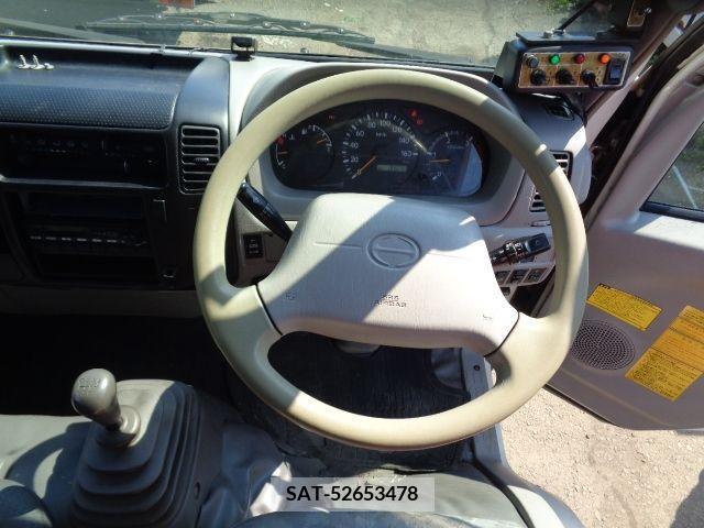 Hino DUTRO 2010-08 331098-19