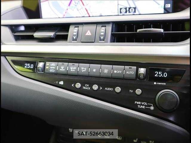 Lexus ES 2019-09 354329-8