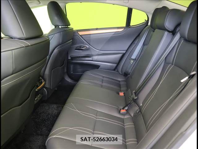 Lexus ES 2019-09 354329-29
