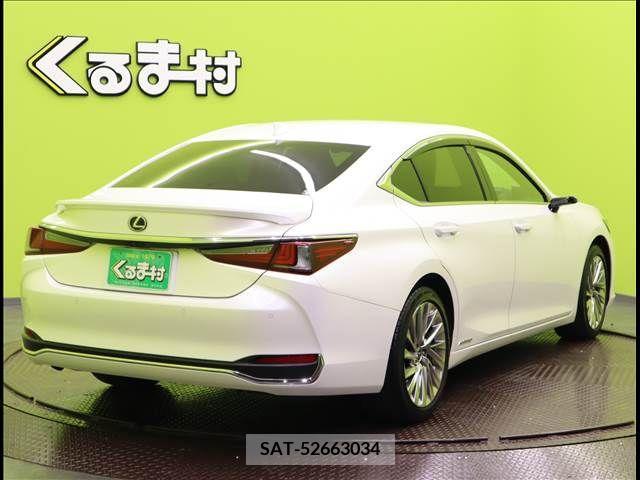 Lexus ES 2019-09 354329-1