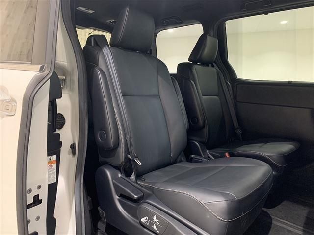 Toyota ESQUIRE 2016-11 187504-20