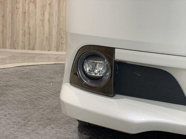 Toyota ESQUIRE 2016-11 187504-11
