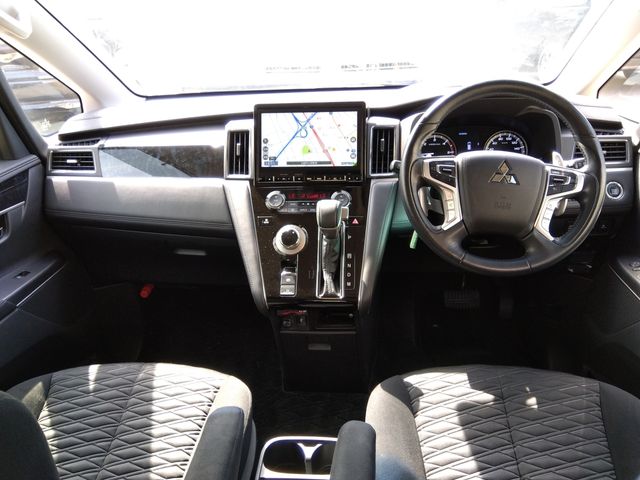 Mitsubishi DELICA D5 2019-03 21683-1
