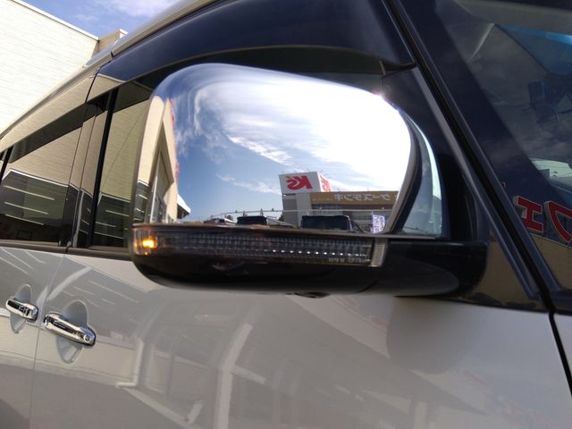 Mitsubishi DELICA D5 2019-03 21683-3