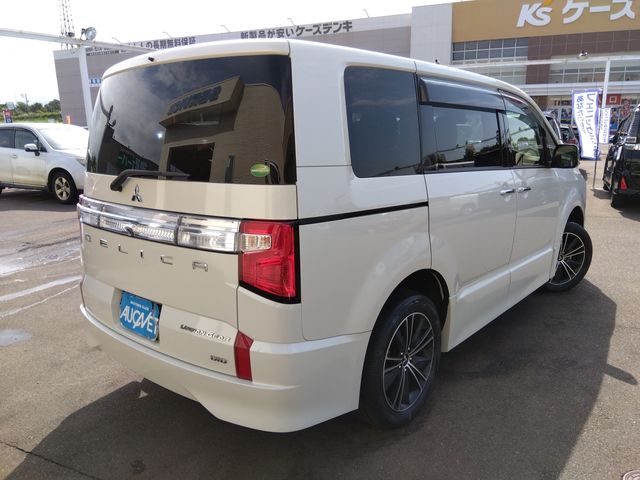 Mitsubishi DELICA D5 2019-03 21683-2
