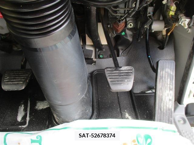 Isuzu ELF TRUCK 2013-11 268294-12
