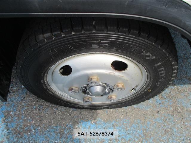 Isuzu ELF TRUCK 2013-11 268294-19