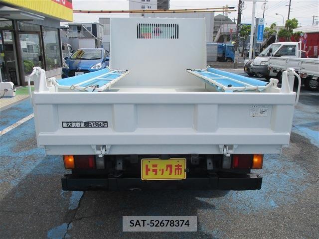 Isuzu ELF TRUCK 2013-11 268294-4