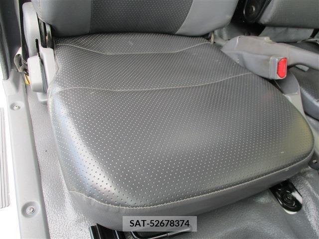 Isuzu ELF TRUCK 2013-11 268294-15