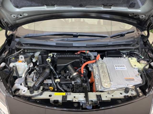 Nissan NOTE 2018-02 182369-18
