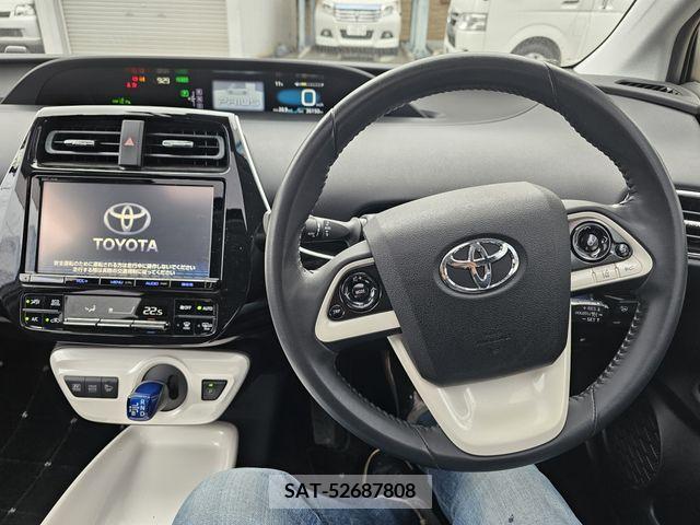Toyota PRIUS 2017-01 255746-10