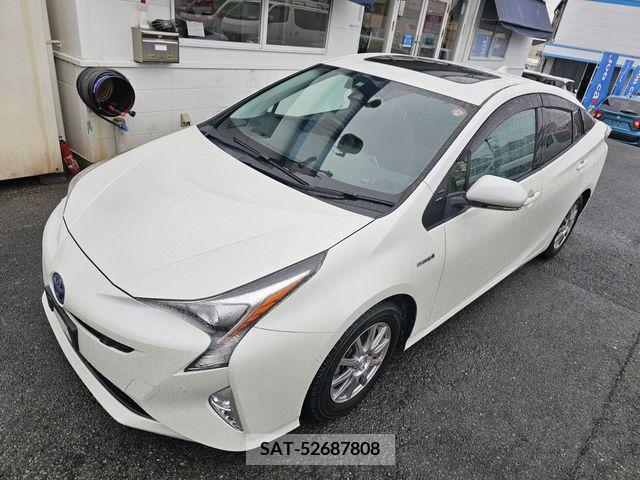 Toyota PRIUS 2017-01 255746-1