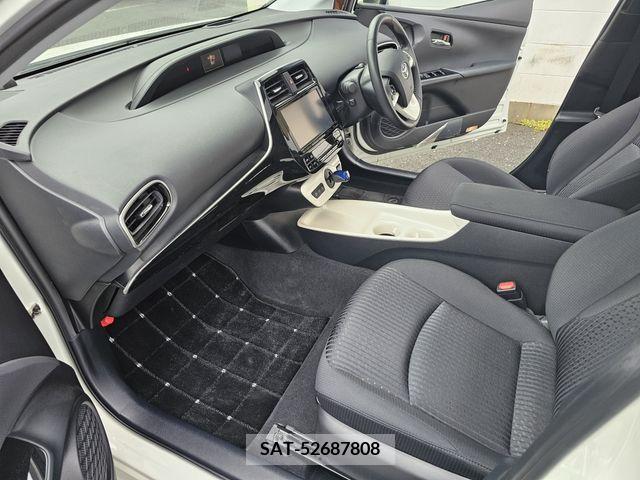 Toyota PRIUS 2017-01 255746-8