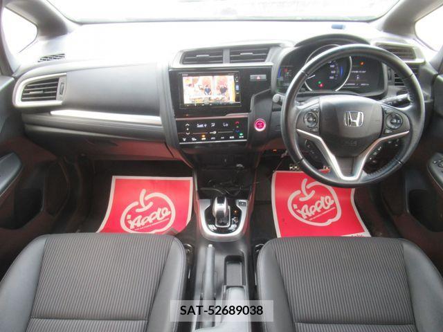 Honda FIT HYBRID 2019-07 329204-1