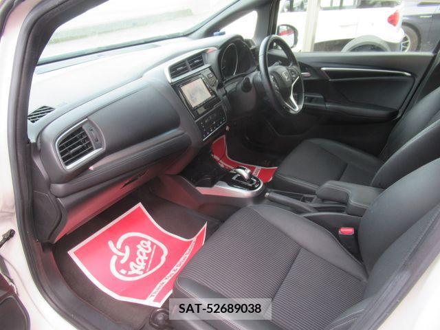 Honda FIT HYBRID 2019-07 329204-5