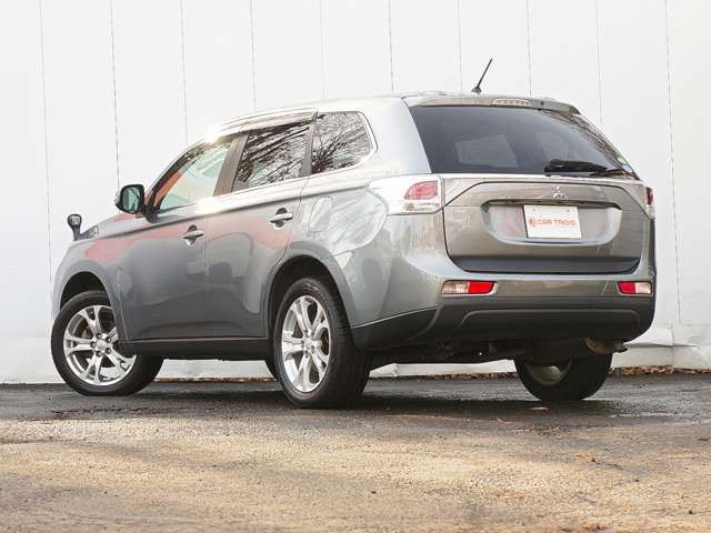 Mitsubishi OUTLANDER 2012-10 4195-7