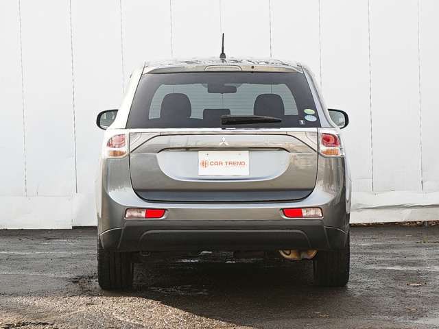 Mitsubishi OUTLANDER 2012-10 4195-6