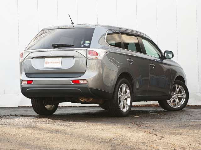 Mitsubishi OUTLANDER 2012-10 4195-2