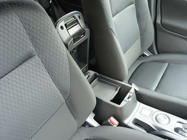 Mitsubishi OUTLANDER 2012-10 4195-17
