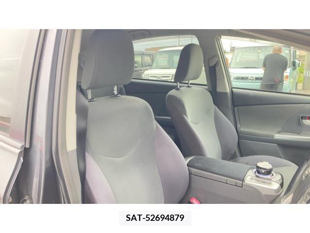 Toyota PRIUS ALPHA 2011-12 393504-19