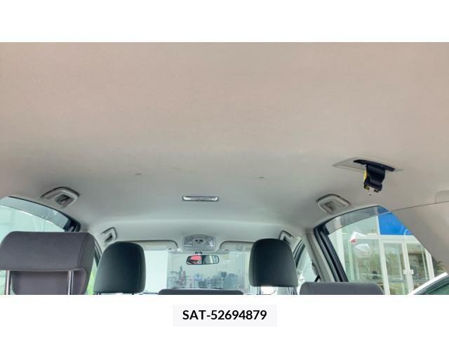 Toyota PRIUS ALPHA 2011-12 393504-9