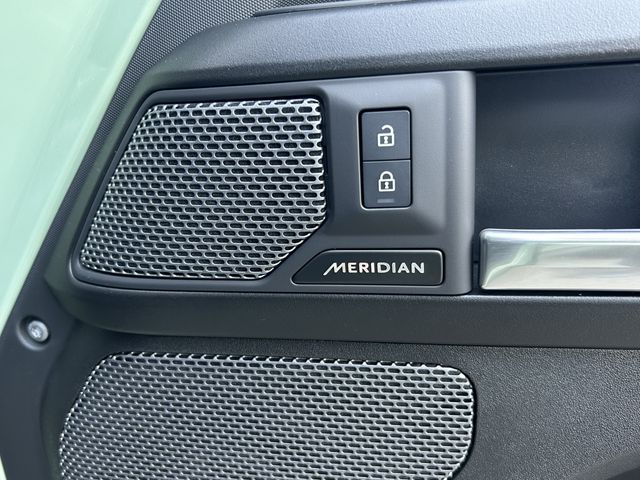 ROVER DEFENDER 2023-06 191713-19