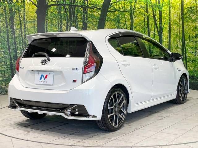 Toyota AQUA 2018-01 193391-17