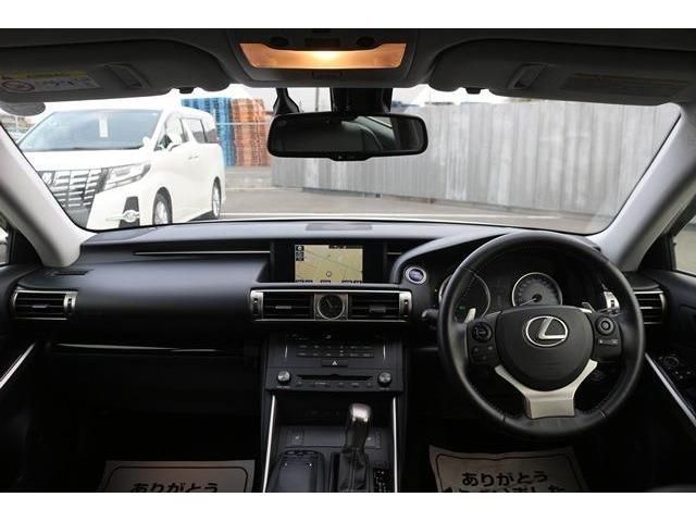 Lexus IS 2015-01 27681-13