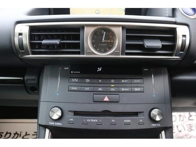 Lexus IS 2015-01 27681-15