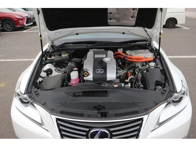Lexus IS 2015-01 27681-18