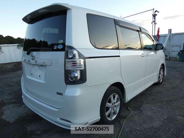 Toyota VOXY 2007-12 251439-5