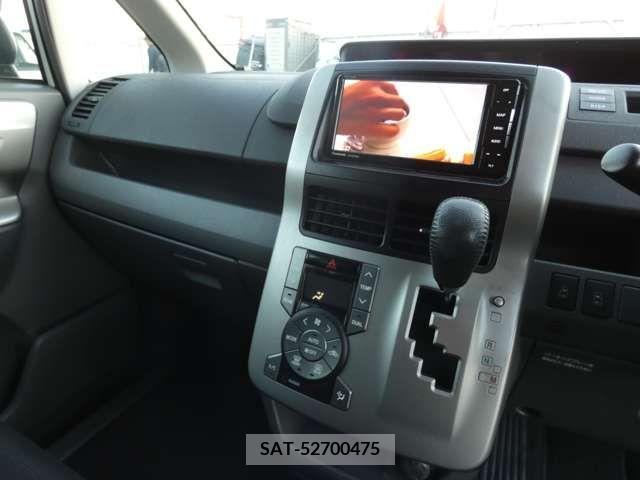 Toyota VOXY 2007-12 251439-12