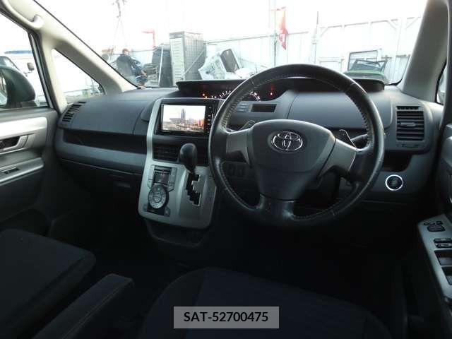 Toyota VOXY 2007-12 251439-10
