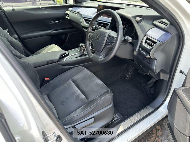 Lexus UX 2020-12 202432-6