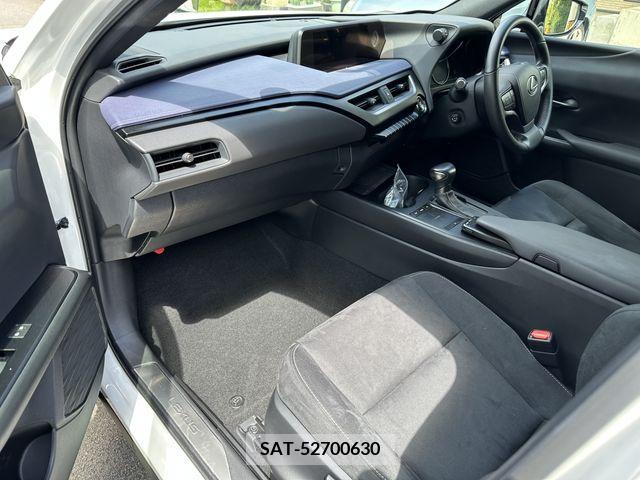 Lexus UX 2020-12 202432-7