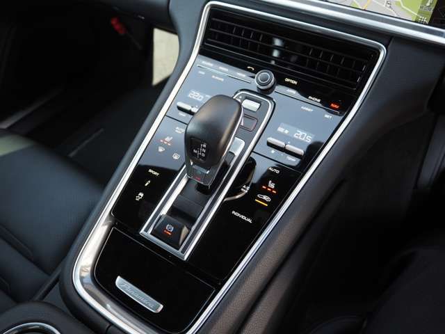 Porsche PANAMERA 2019-08 189520-8