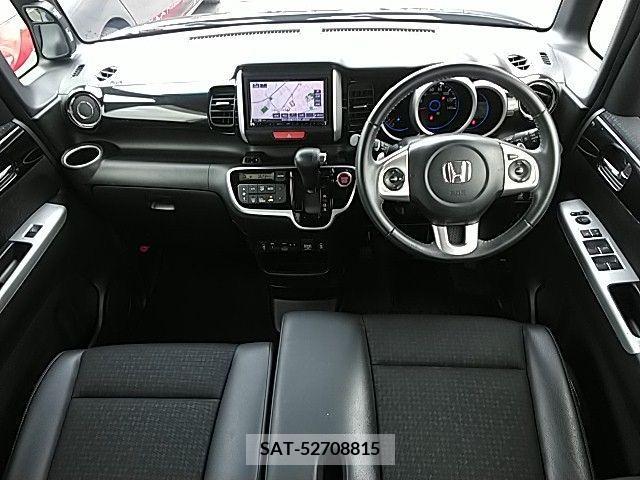 Honda N BOX CUSTOM 2017-04 279178-1