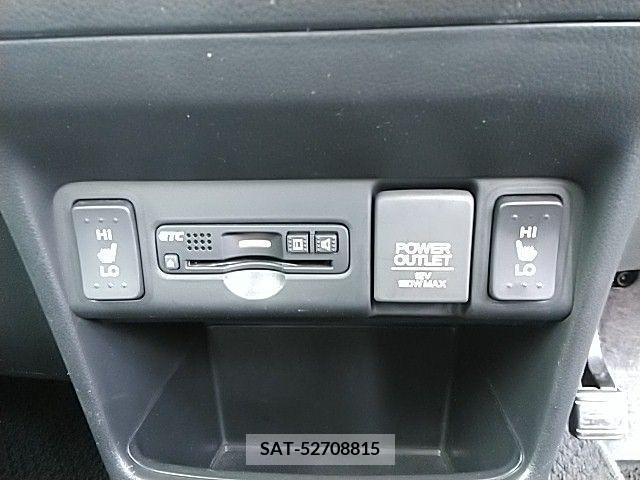 Honda N BOX CUSTOM 2017-04 279178-4